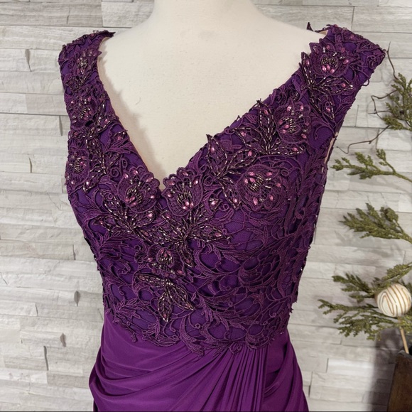 Cameron Blake by Mon Cheri Size 6 Elegant Formal Lace-Beaded Bodice EUC Plum - Picture 2 of 14